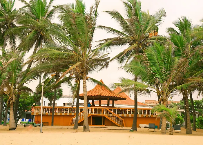 Hotel: Golden Star Beach Hotel